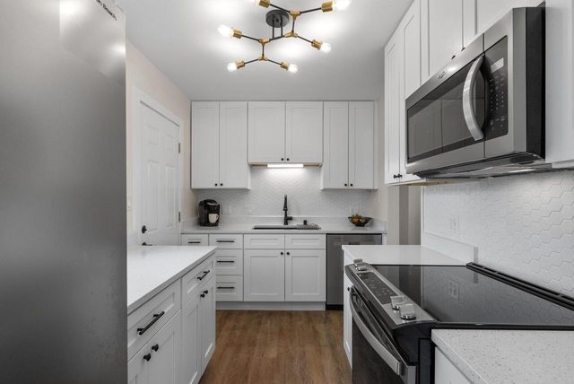 3541 S 46th STREET, Greenfield, WI 53220