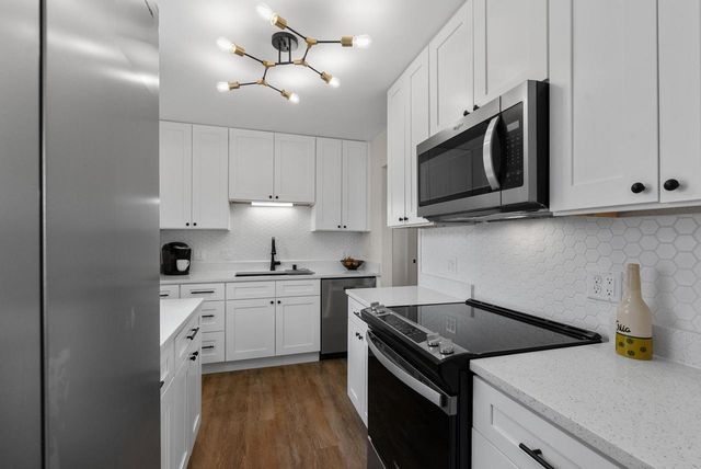 3541 S 46th STREET, Greenfield, WI 53220