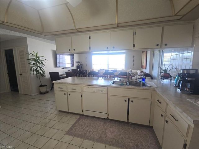 4472 30th PL SW, Naples, FL 34116