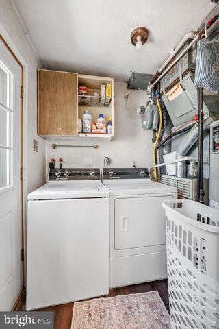 411 W CEDAR AVE, Oaklyn, NJ 08107