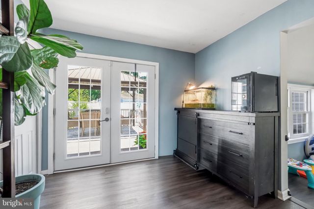 411 W CEDAR AVE, Oaklyn, NJ 08107