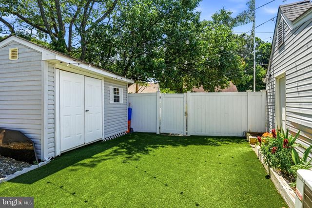 411 W CEDAR AVE, Oaklyn, NJ 08107