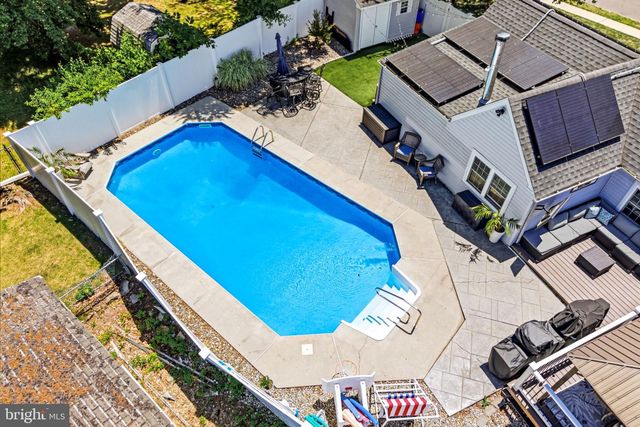 411 W CEDAR AVE, Oaklyn, NJ 08107