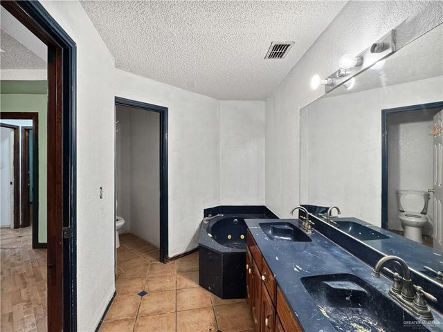 1220 S Huisache Street, Pharr, TX 78577