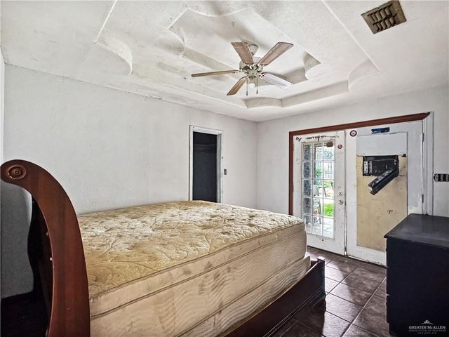 1220 S Huisache Street, Pharr, TX 78577