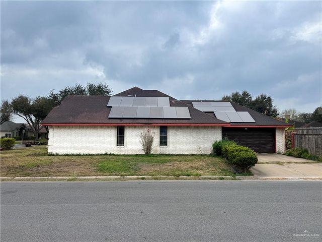 1220 S Huisache Street, Pharr, TX 78577