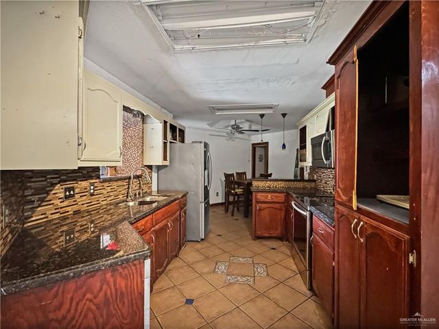 1220 S Huisache Street, Pharr, TX 78577