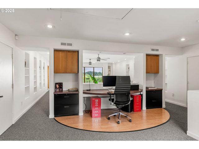 88369 TIMBERLINE Dr, Veneta, OR 97487