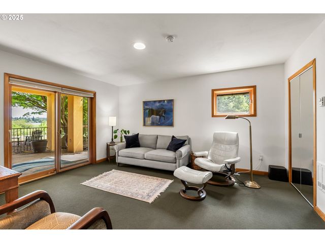 88369 TIMBERLINE Dr, Veneta, OR 97487