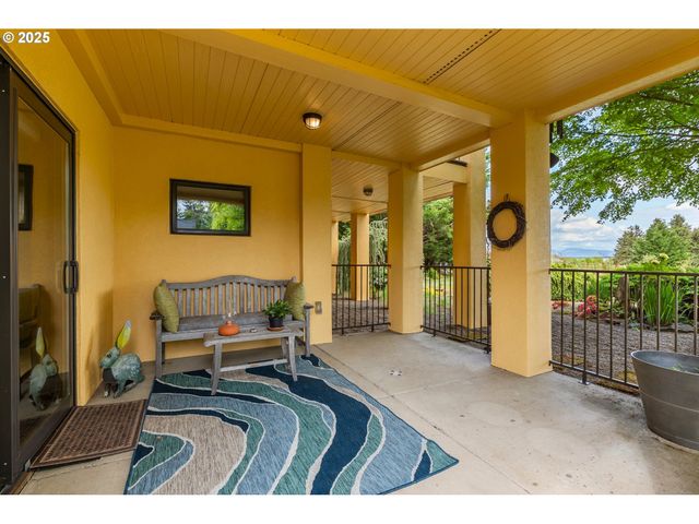 88369 TIMBERLINE Dr, Veneta, OR 97487