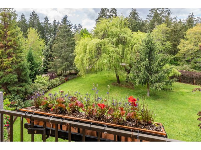 88369 TIMBERLINE Dr, Veneta, OR 97487