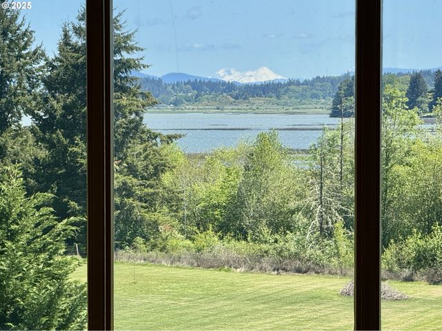 88369 TIMBERLINE Dr, Veneta, OR 97487