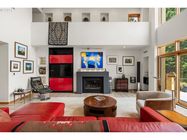88369 TIMBERLINE Dr, Veneta, OR 97487