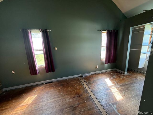 10323 Halsey Road, Grand Blanc, MI 48439