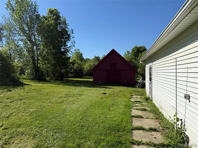 10323 Halsey Road, Grand Blanc, MI 48439