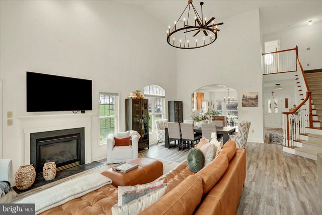 320 AUTUMN CHASE, Harrisburg, PA 17110