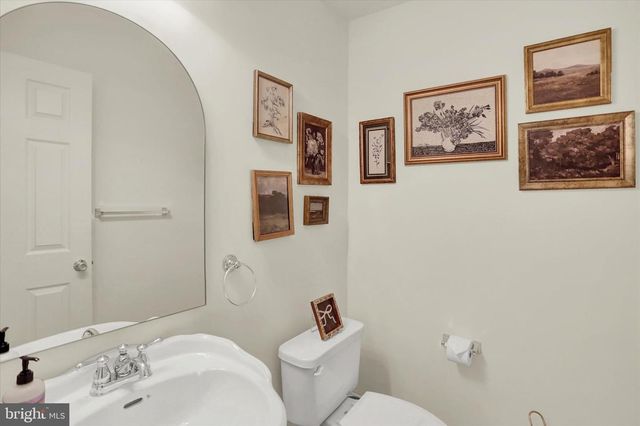 320 AUTUMN CHASE, Harrisburg, PA 17110