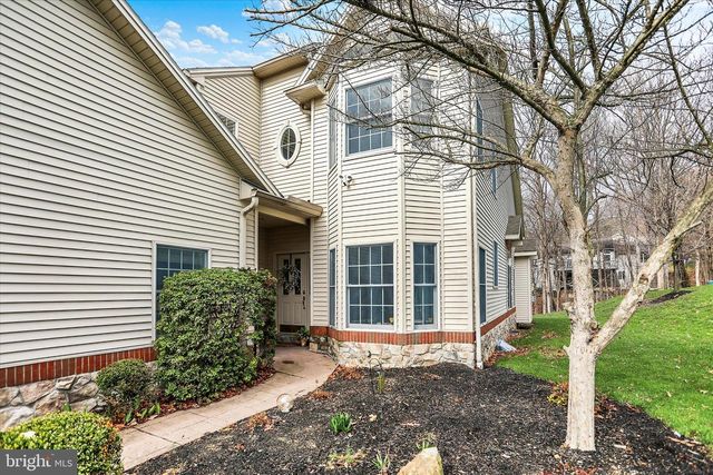 320 AUTUMN CHASE, Harrisburg, PA 17110