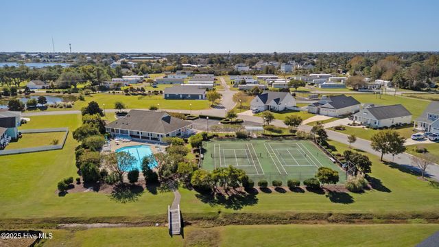 1807 Olde Farm Road, Morehead City, NC 28557