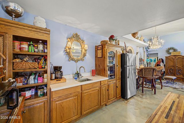 1978 E GREENWAY Road, Phoenix, AZ 85022