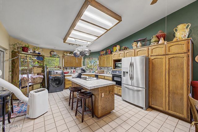1978 E GREENWAY Road, Phoenix, AZ 85022