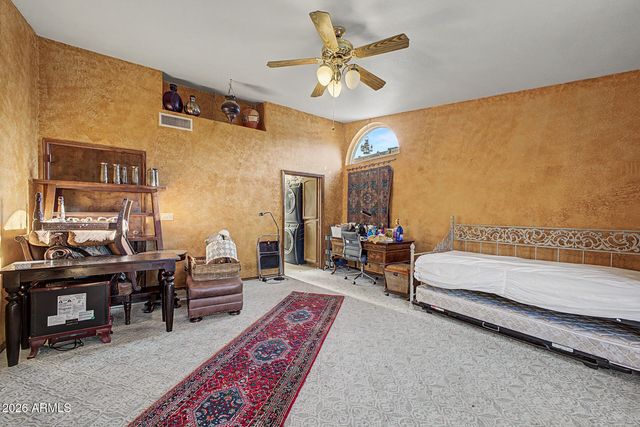1978 E GREENWAY Road, Phoenix, AZ 85022