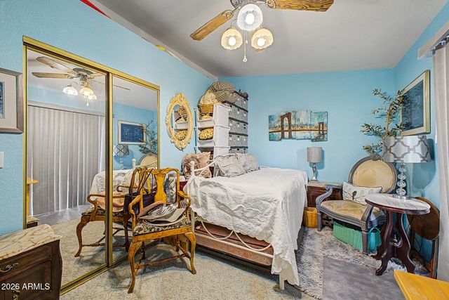 1978 E GREENWAY Road, Phoenix, AZ 85022