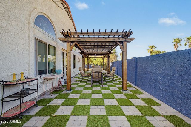 1978 E GREENWAY Road, Phoenix, AZ 85022