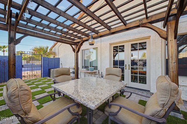 1978 E GREENWAY Road, Phoenix, AZ 85022