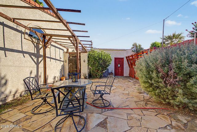 1978 E GREENWAY Road, Phoenix, AZ 85022