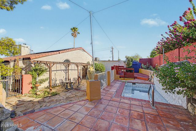 1978 E GREENWAY Road, Phoenix, AZ 85022