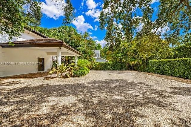 3900 S Douglas Rd, Coconut Grove, FL 33133