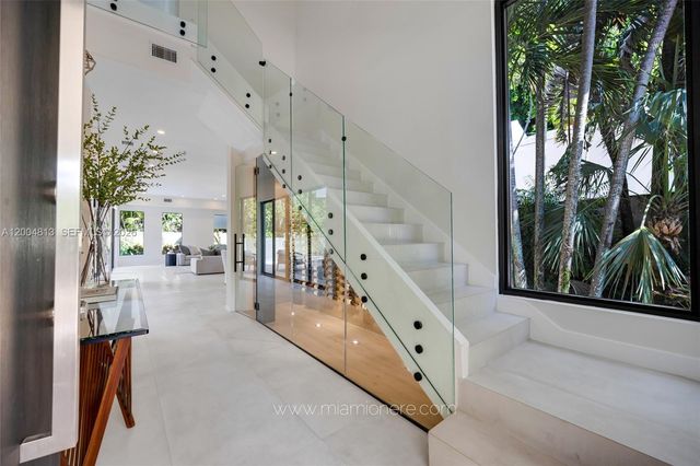 3900 S Douglas Rd, Coconut Grove, FL 33133