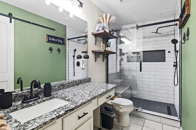 1054 Vaden Avenue, Burleson, TX 76028