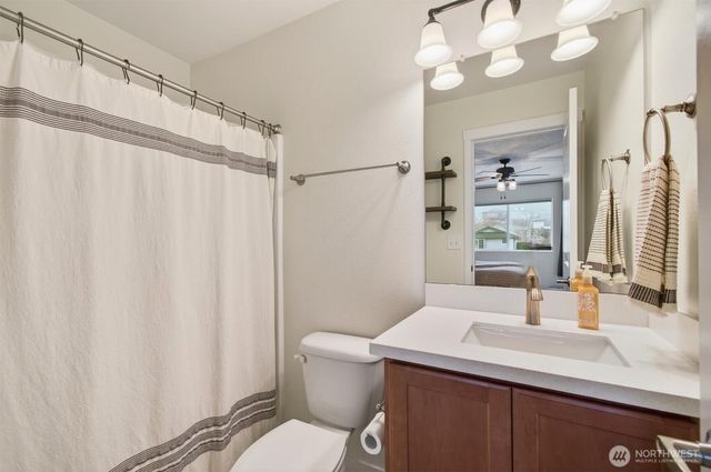 375 S 10th Street, Kalama, WA 98625