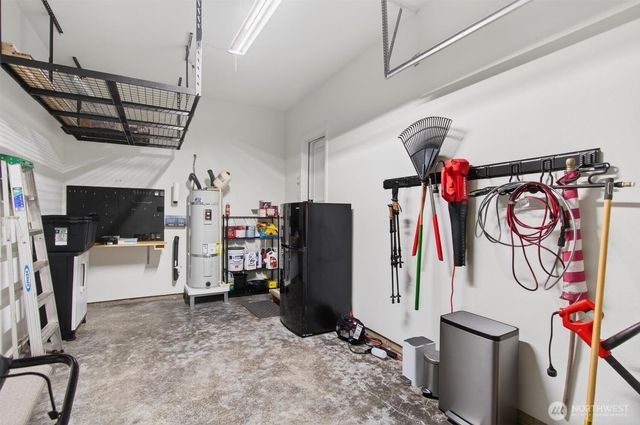 375 S 10th Street, Kalama, WA 98625