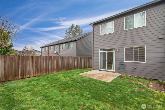 375 S 10th Street, Kalama, WA 98625