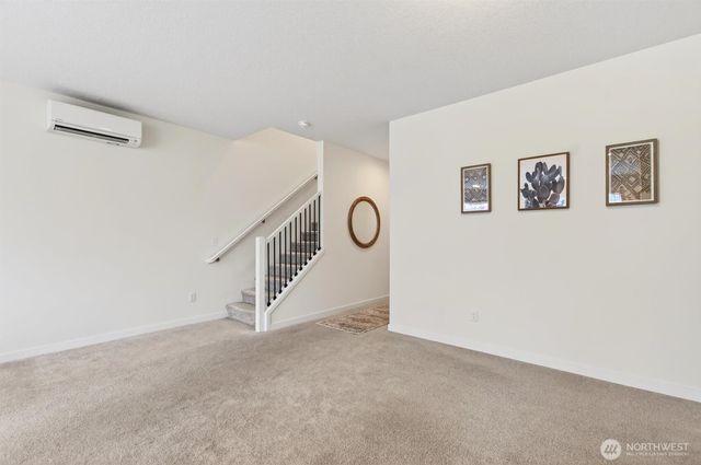 375 S 10th Street, Kalama, WA 98625