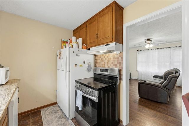 5408 W 72nd Street, Prairie Village, KS 66208