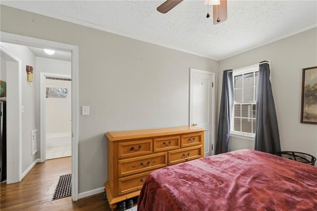 5408 W 72nd Street, Prairie Village, KS 66208