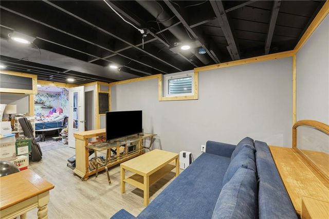 5408 W 72nd Street, Prairie Village, KS 66208