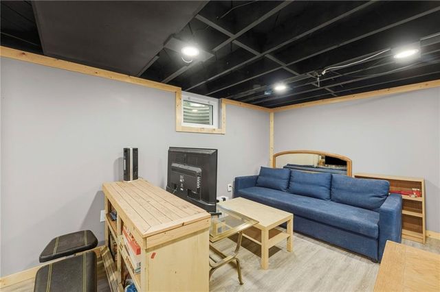 5408 W 72nd Street, Prairie Village, KS 66208