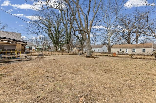 5408 W 72nd Street, Prairie Village, KS 66208