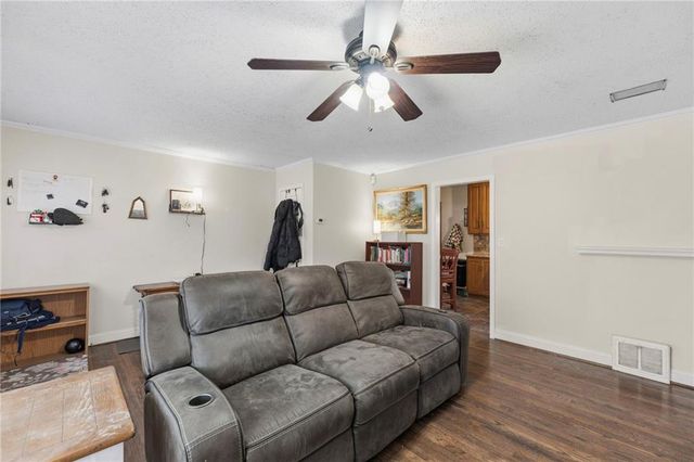 5408 W 72nd Street, Prairie Village, KS 66208