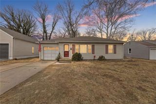 5408 W 72nd Street, Prairie Village, KS 66208