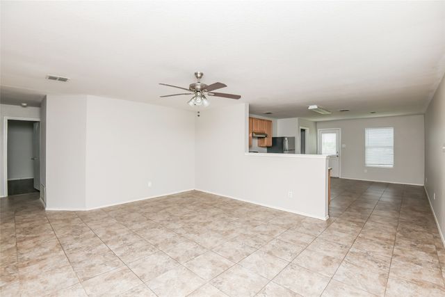1601 Queens Brook Lane, Fort Worth, TX 76140