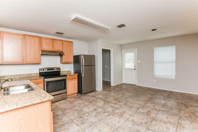 1601 Queens Brook Lane, Fort Worth, TX 76140