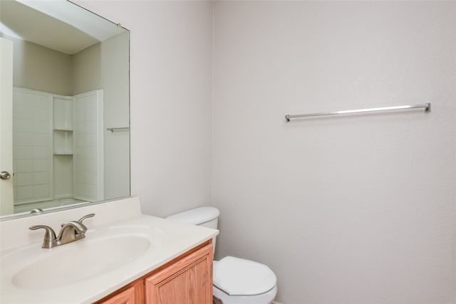 1601 Queens Brook Lane, Fort Worth, TX 76140