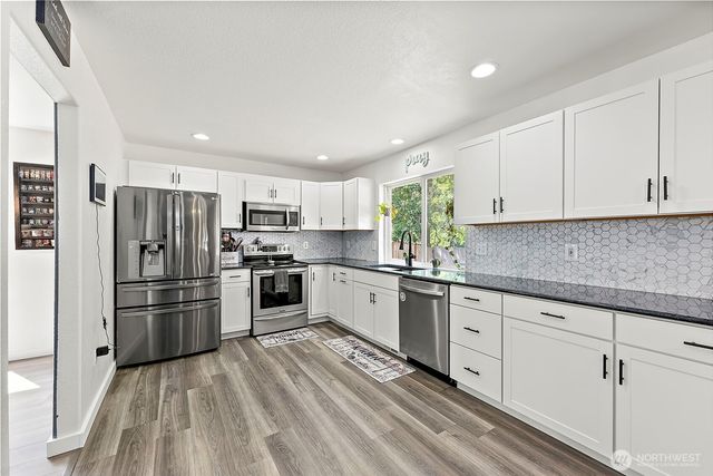 15037 105th Avenue SE, Yelm, WA 98597