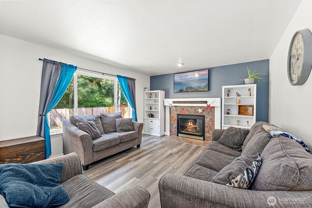 15037 105th Avenue SE, Yelm, WA 98597